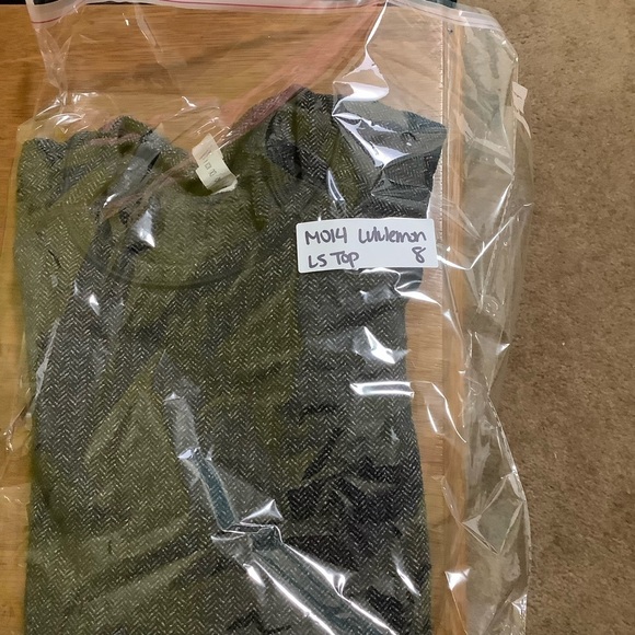 Lululemon Think Fast Long Sleeve Top Herringbone Black / Gray Size 8 - Picture 13 of 13